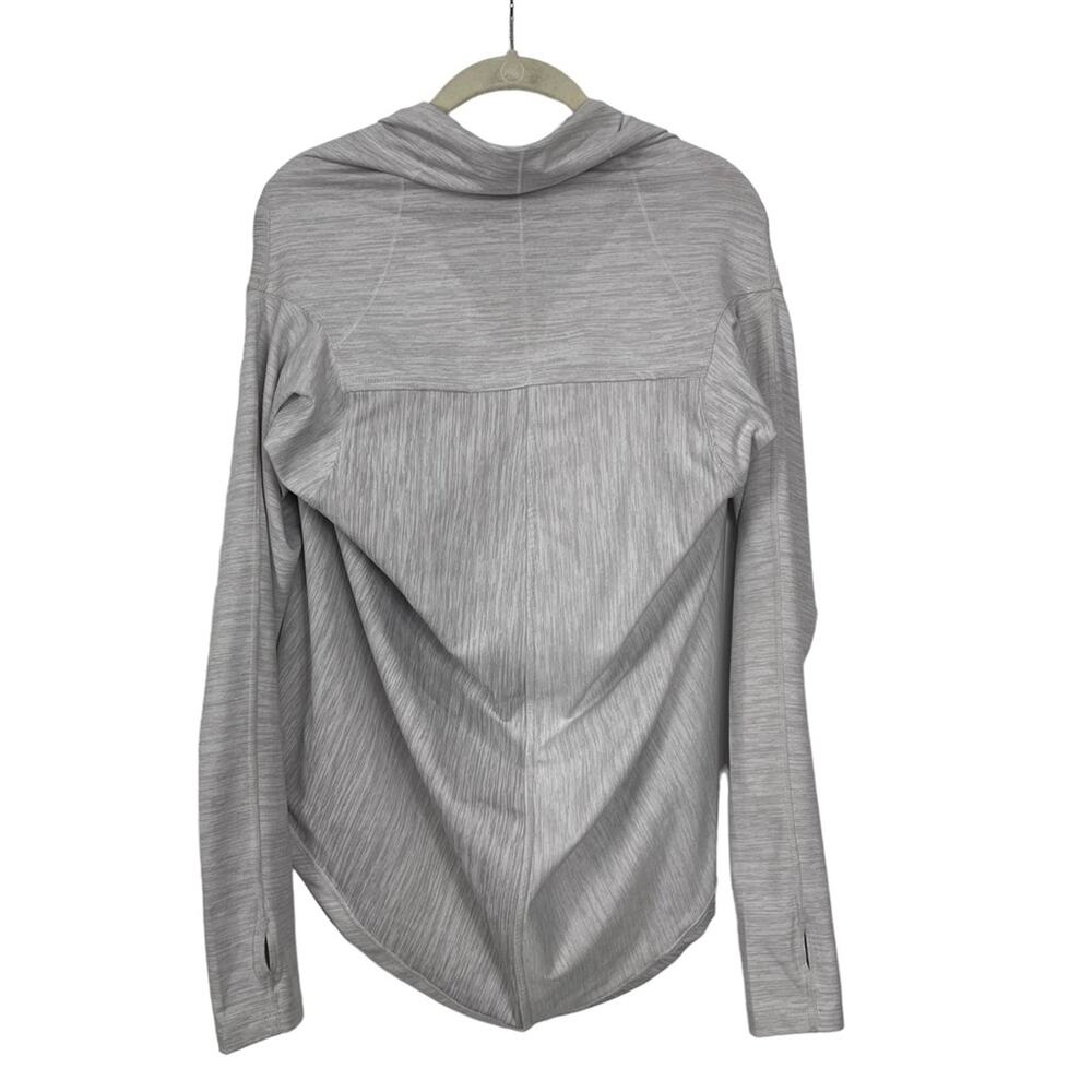 Zyia Active Haze Grey Twist Front Pullover Yoga Shawl Size Small - Picture 6 of 10